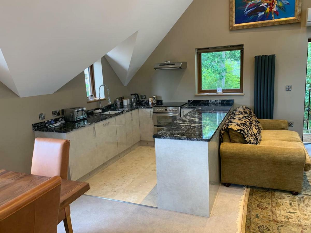 Luxurious Private Coach House Villa Nailsea Bagian luar foto