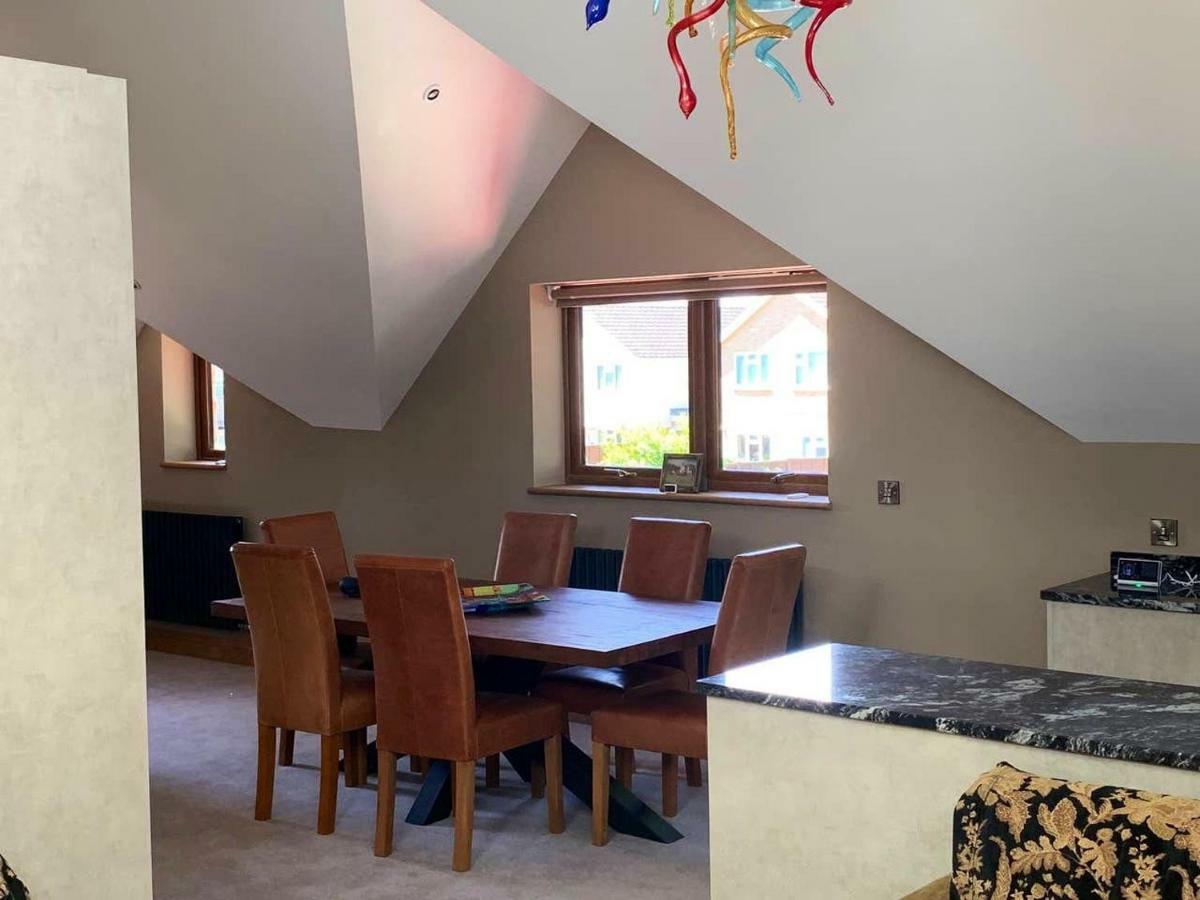 Luxurious Private Coach House Villa Nailsea Bagian luar foto