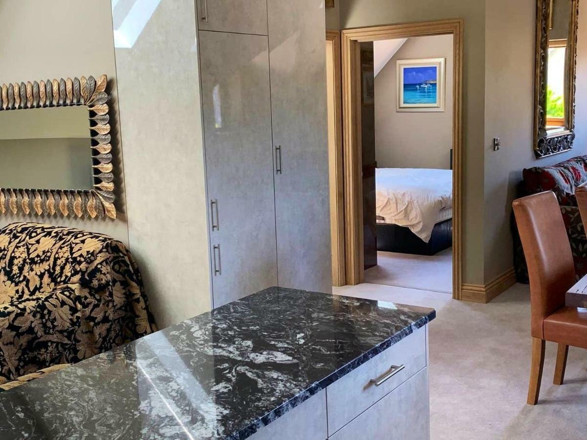 Luxurious Private Coach House Villa Nailsea Bagian luar foto